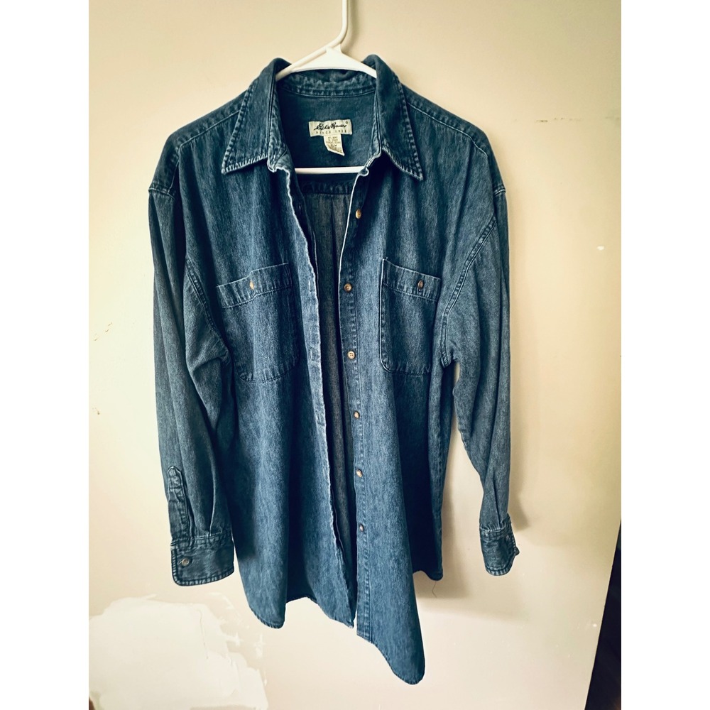 Vintage Eddie Bauer Denim Button Down Shirt Womens Medium Blue Cotton LS